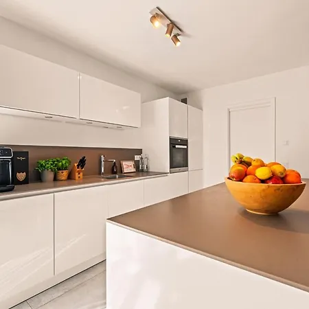 Werft - Luxus In Erster Seereihe Apartmán