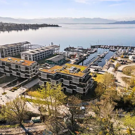 Werft - Luxus In Erster Seereihe Apartmán