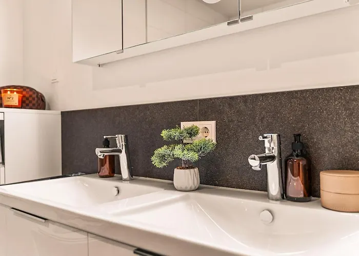 Werft - Luxus In Erster Seereihe *